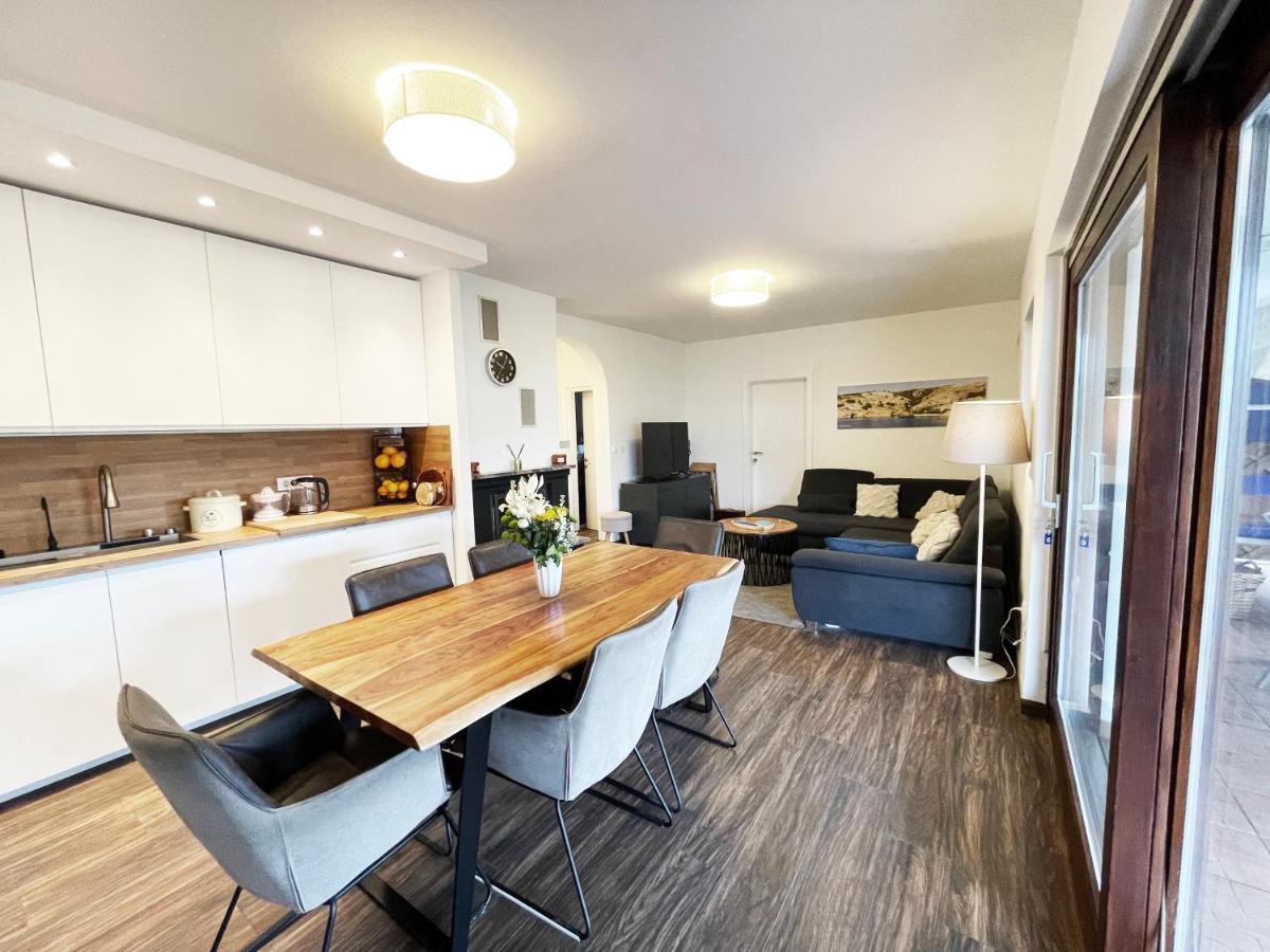 Apartments Monika Bed & Breakfast 236 Пунат Екстериор снимка